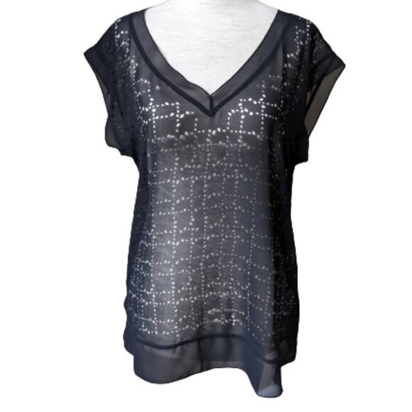 Eileen Fisher Cut-out V Neck Cap Sleeve Top PS - Picture 3 of 11